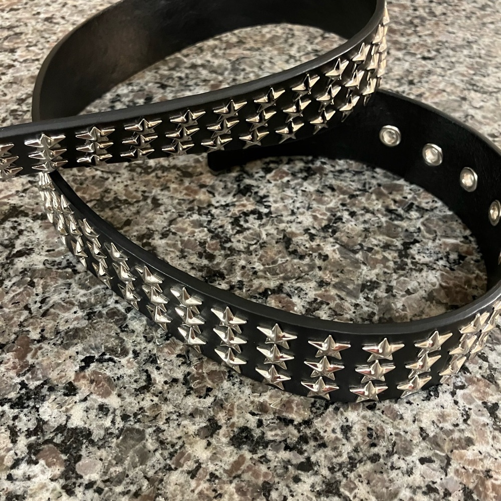 Hot Topic Black Belt with Silver Star Studs